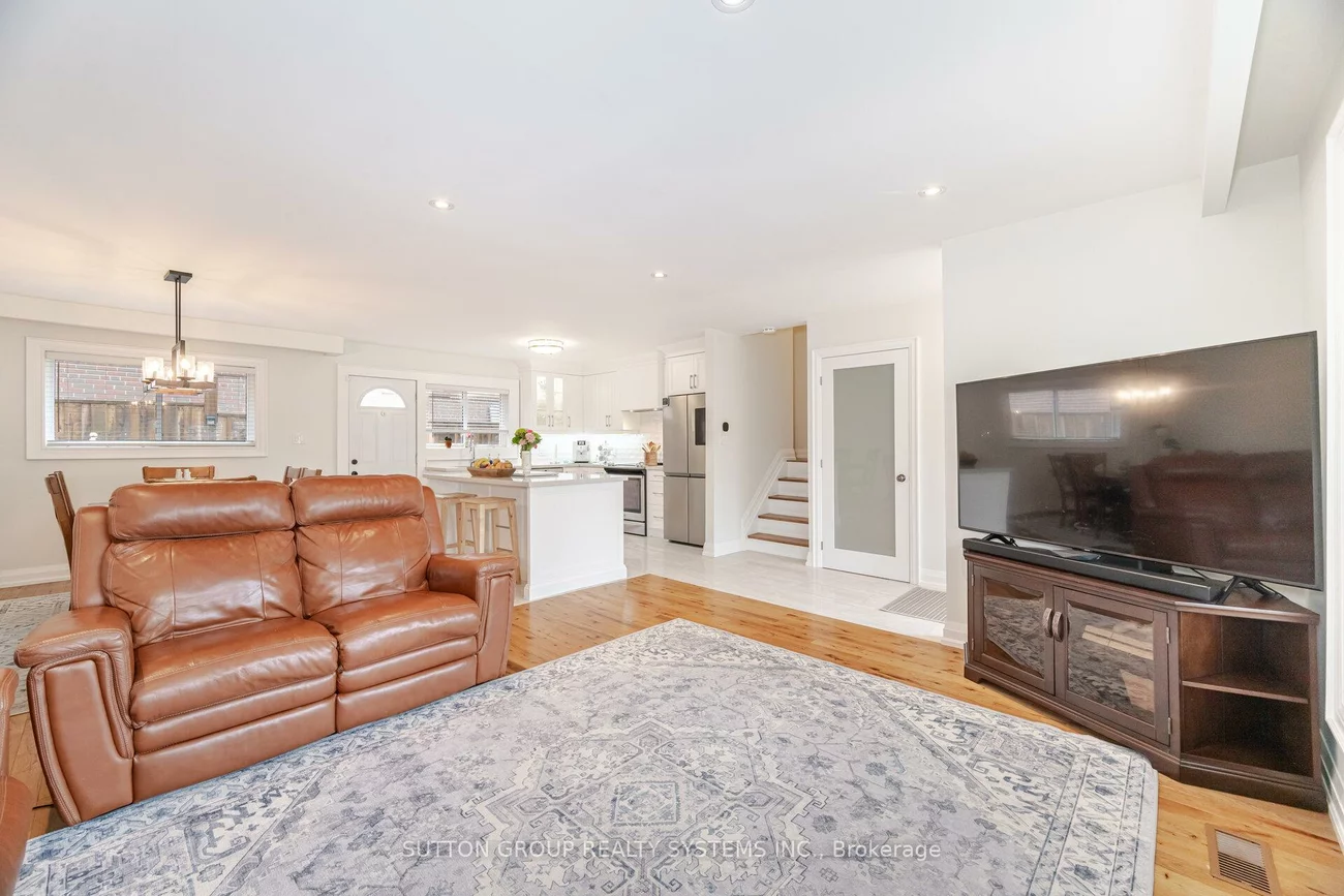 175, Connaught, Bolton West, Caledon