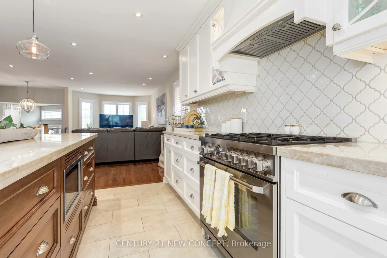 32, Strawberry Hill Crt, Bolton East, Caledon