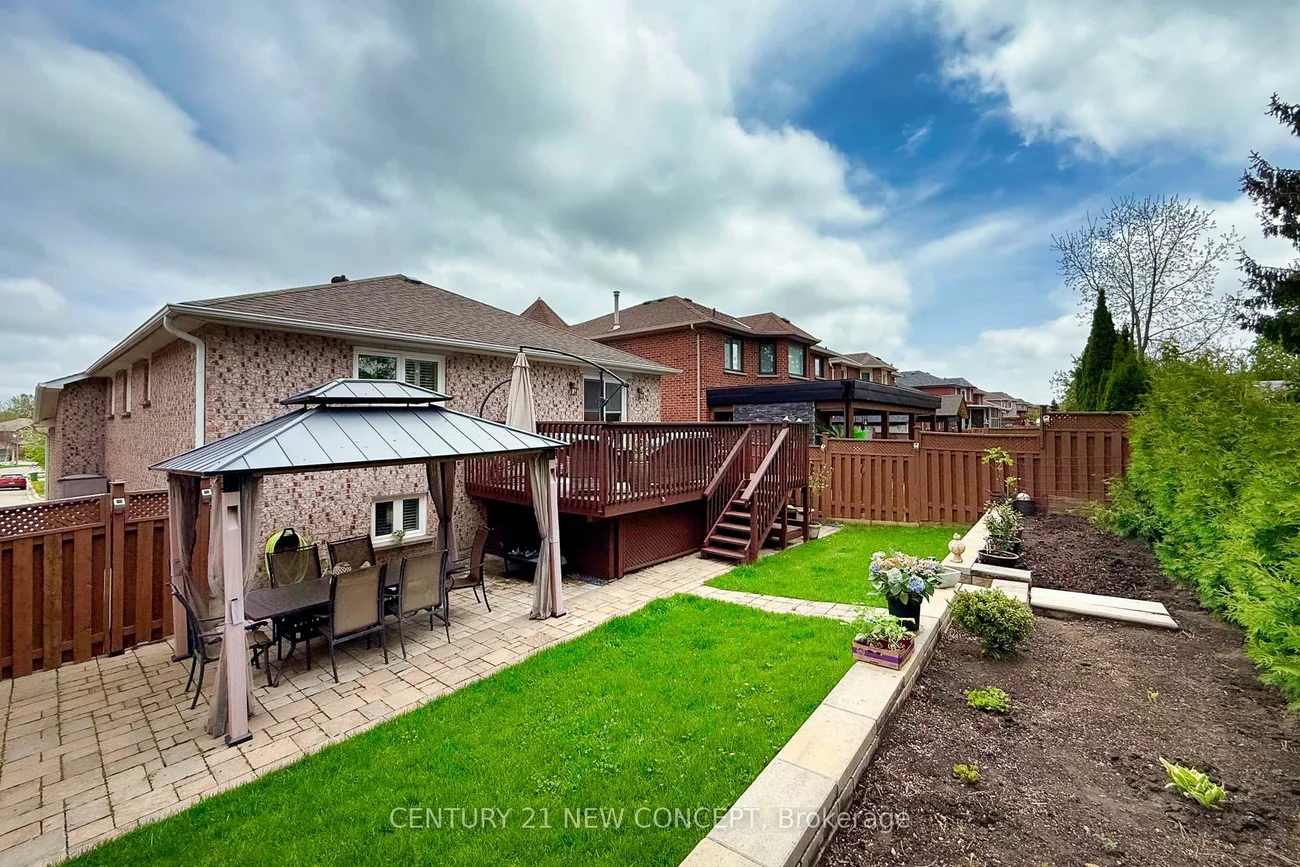 32, Strawberry Hill Crt, Bolton East, Caledon