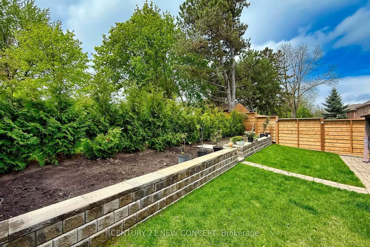 32, Strawberry Hill Crt, Bolton East, Caledon