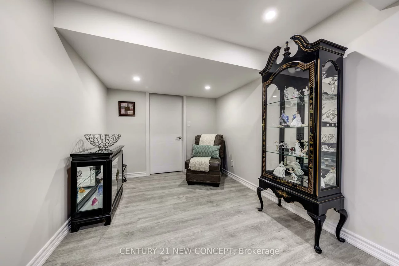 32, Strawberry Hill Crt, Bolton East, Caledon