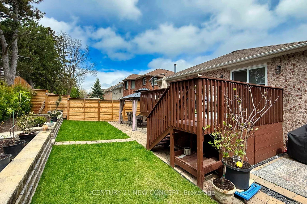 32, Strawberry Hill Crt, Bolton East, Caledon
