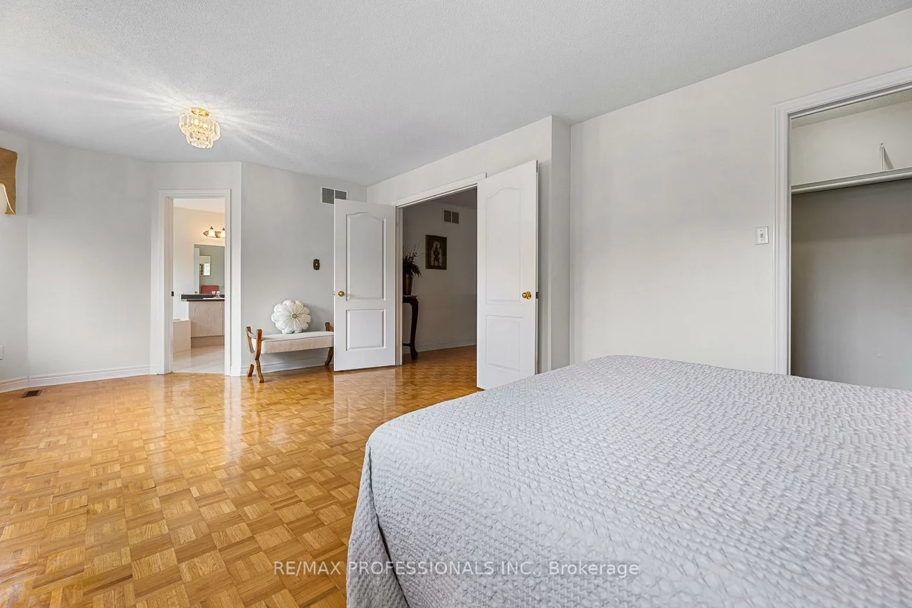 11, Riverwood, Bolton East, Caledon