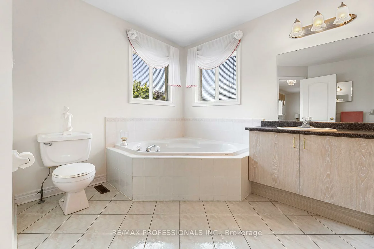 11, Riverwood, Bolton East, Caledon