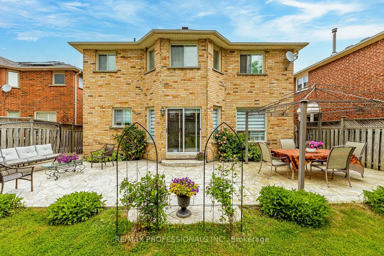 11, Riverwood, Bolton East, Caledon