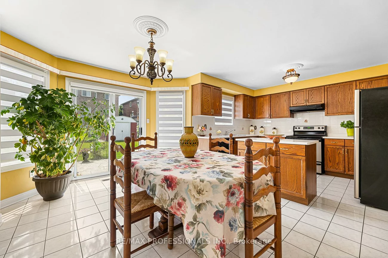 11, Riverwood, Bolton East, Caledon