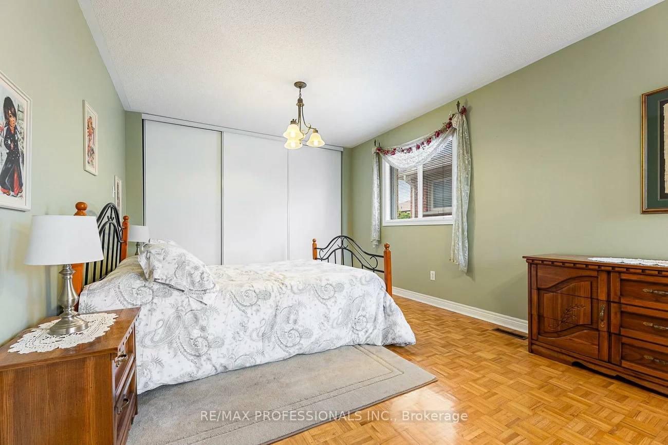 11, Riverwood, Bolton East, Caledon