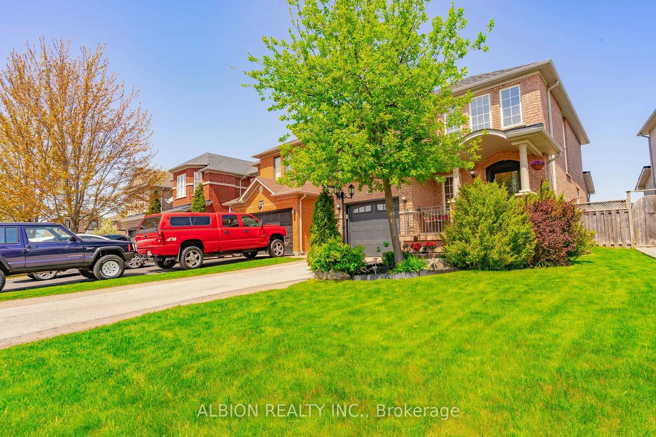 40, Emily Carr, Bolton West, Caledon