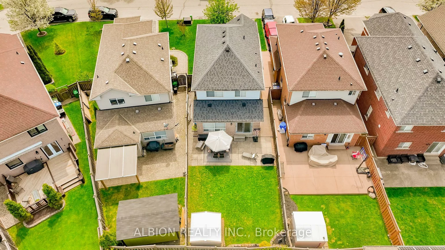 40, Emily Carr, Bolton West, Caledon