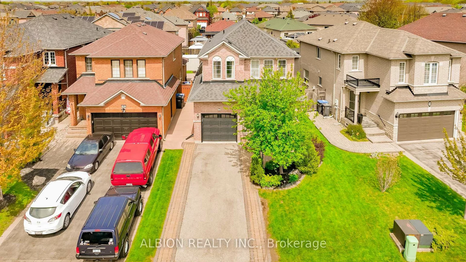 40, Emily Carr, Bolton West, Caledon