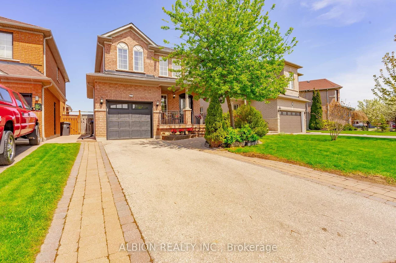 40, Emily Carr, Bolton West, Caledon