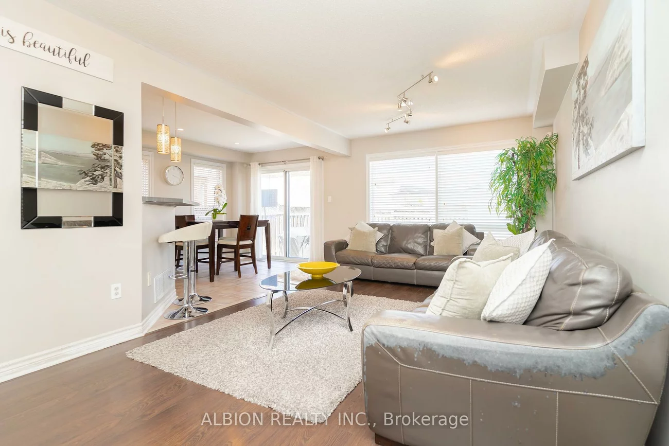 40, Emily Carr, Bolton West, Caledon