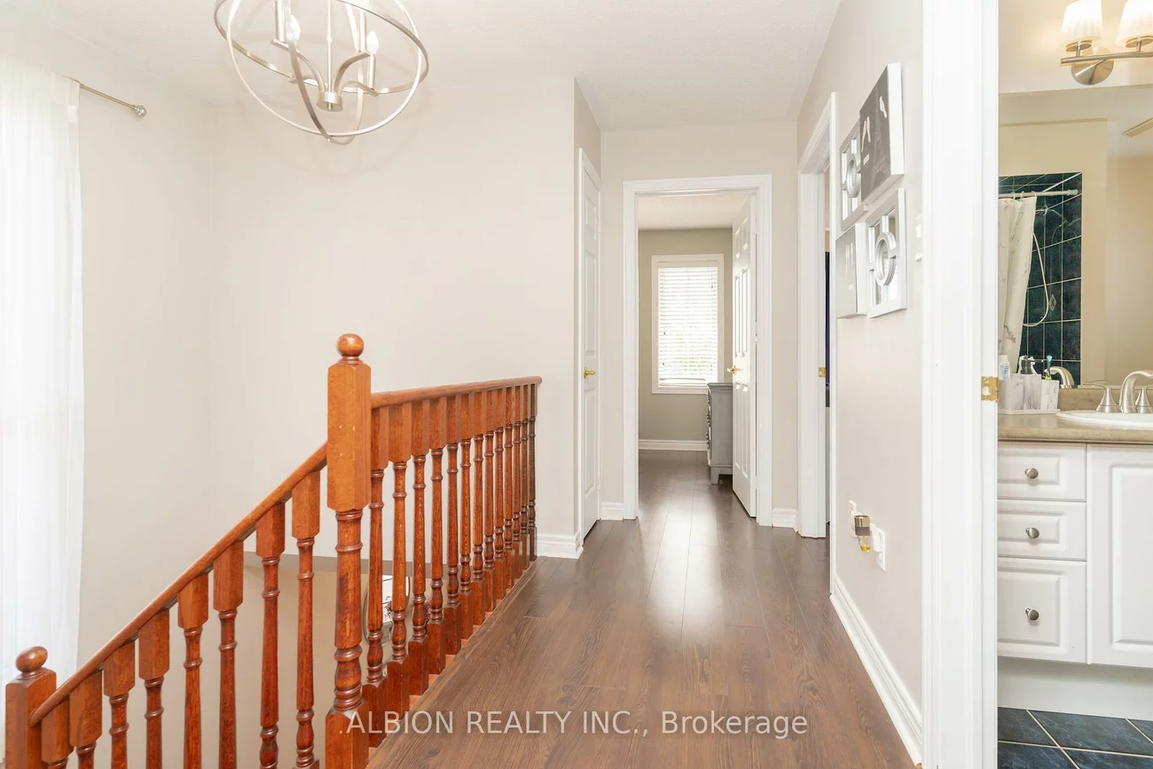 40, Emily Carr, Bolton West, Caledon