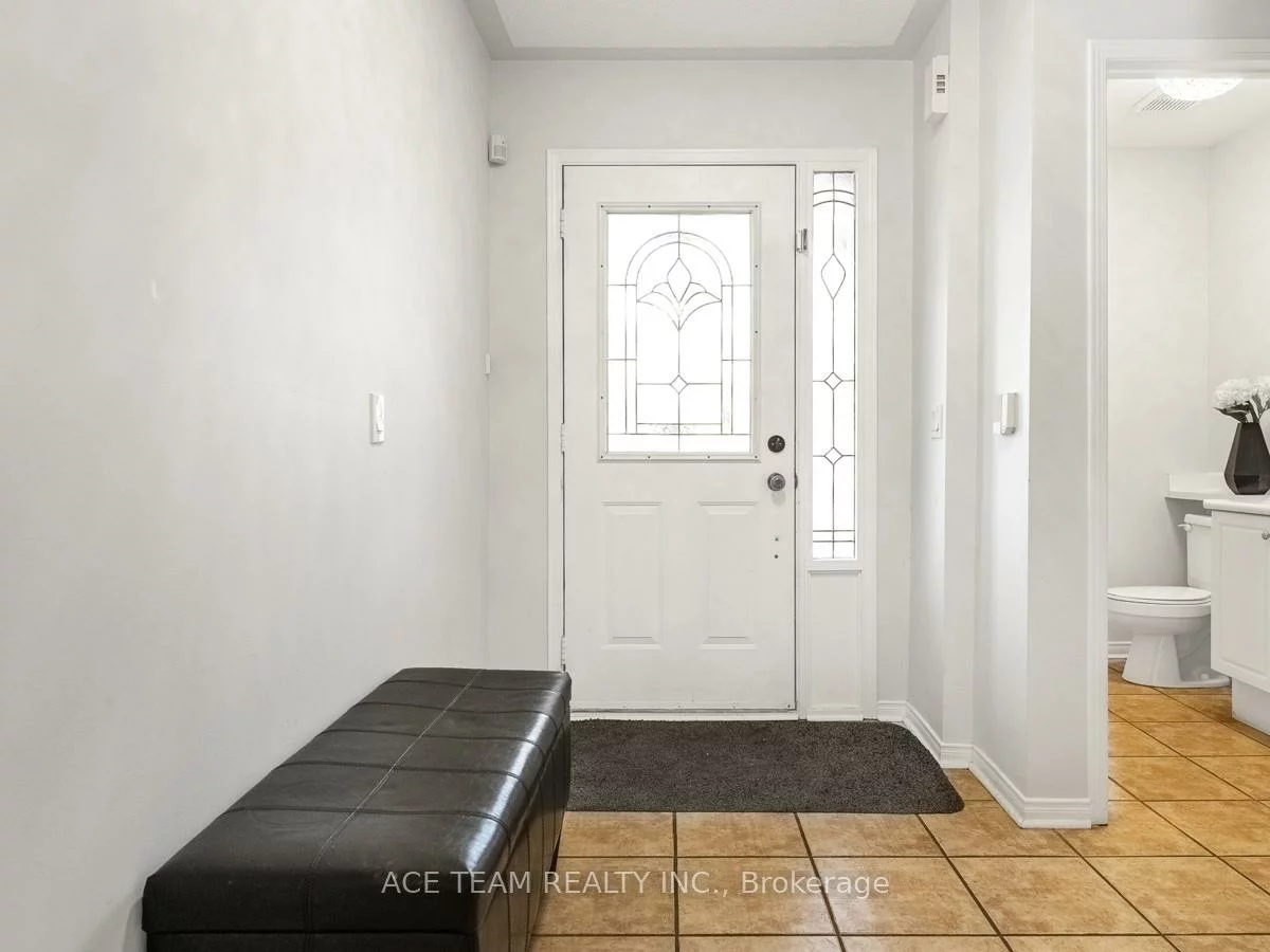147, Hanton, Bolton East, Caledon