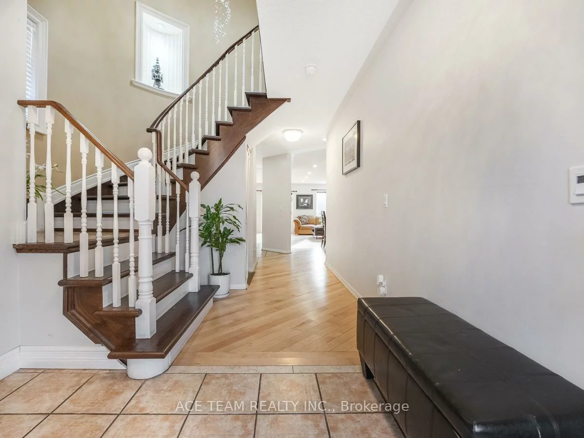 147, Hanton, Bolton East, Caledon