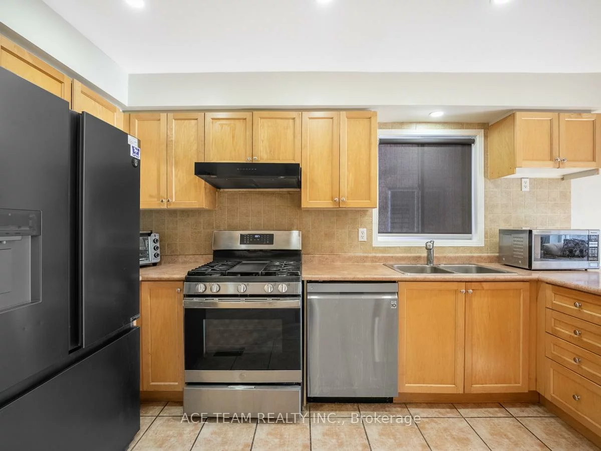 147, Hanton, Bolton East, Caledon