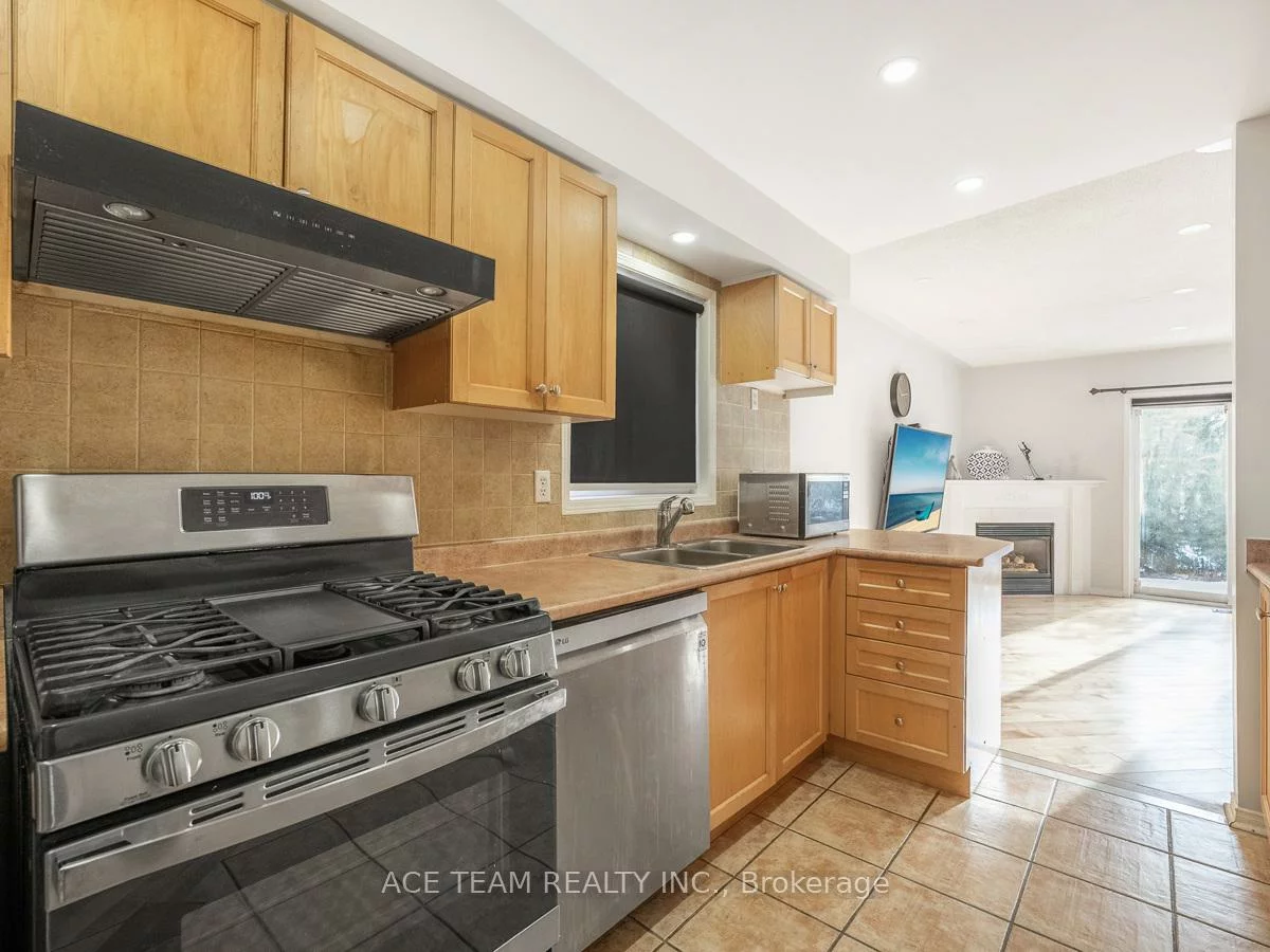 147, Hanton, Bolton East, Caledon