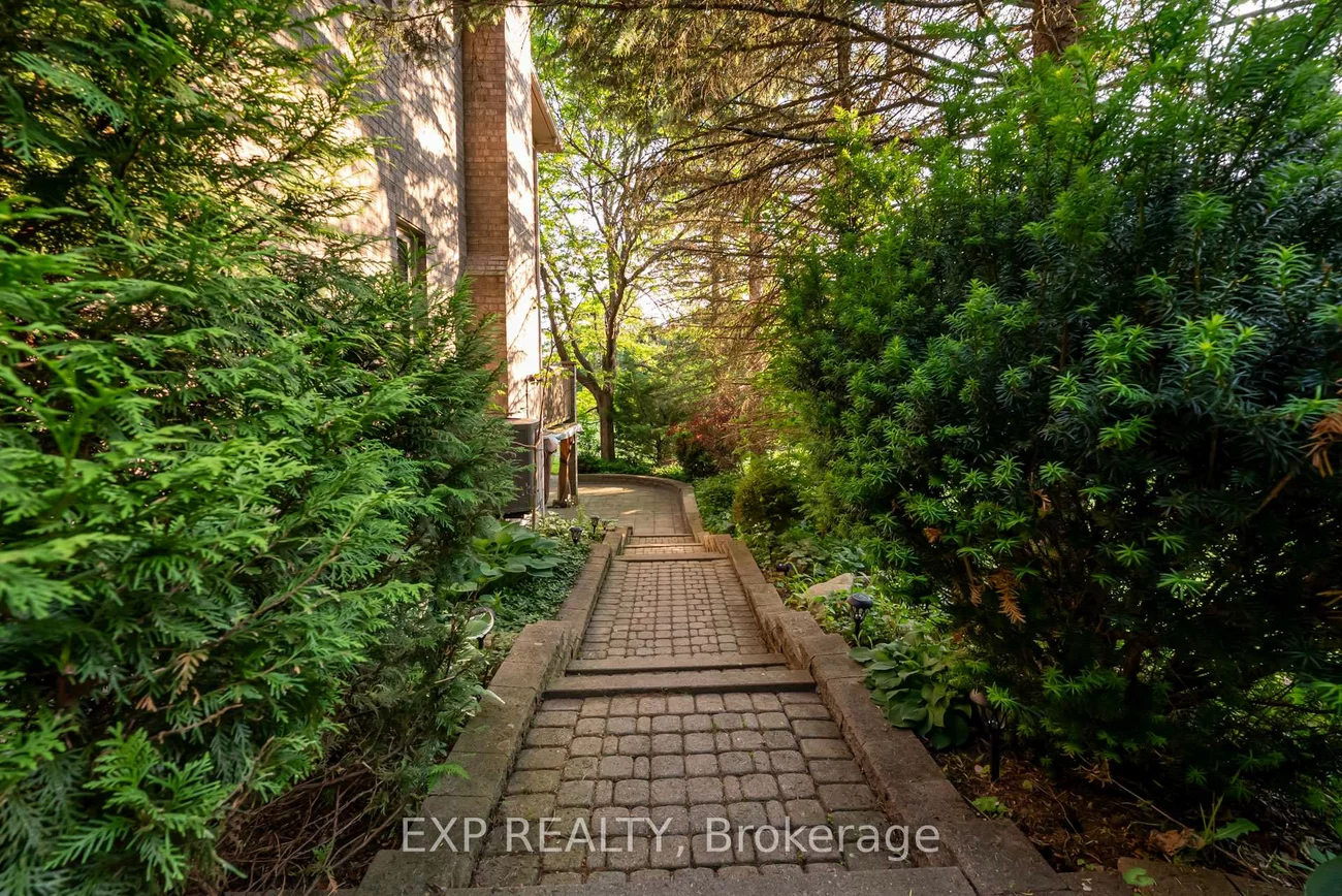 8, Humber, Palgrave, Caledon
