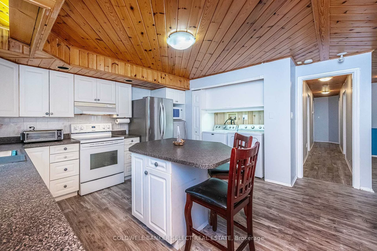 296, Whitehead, Bolton North, Caledon