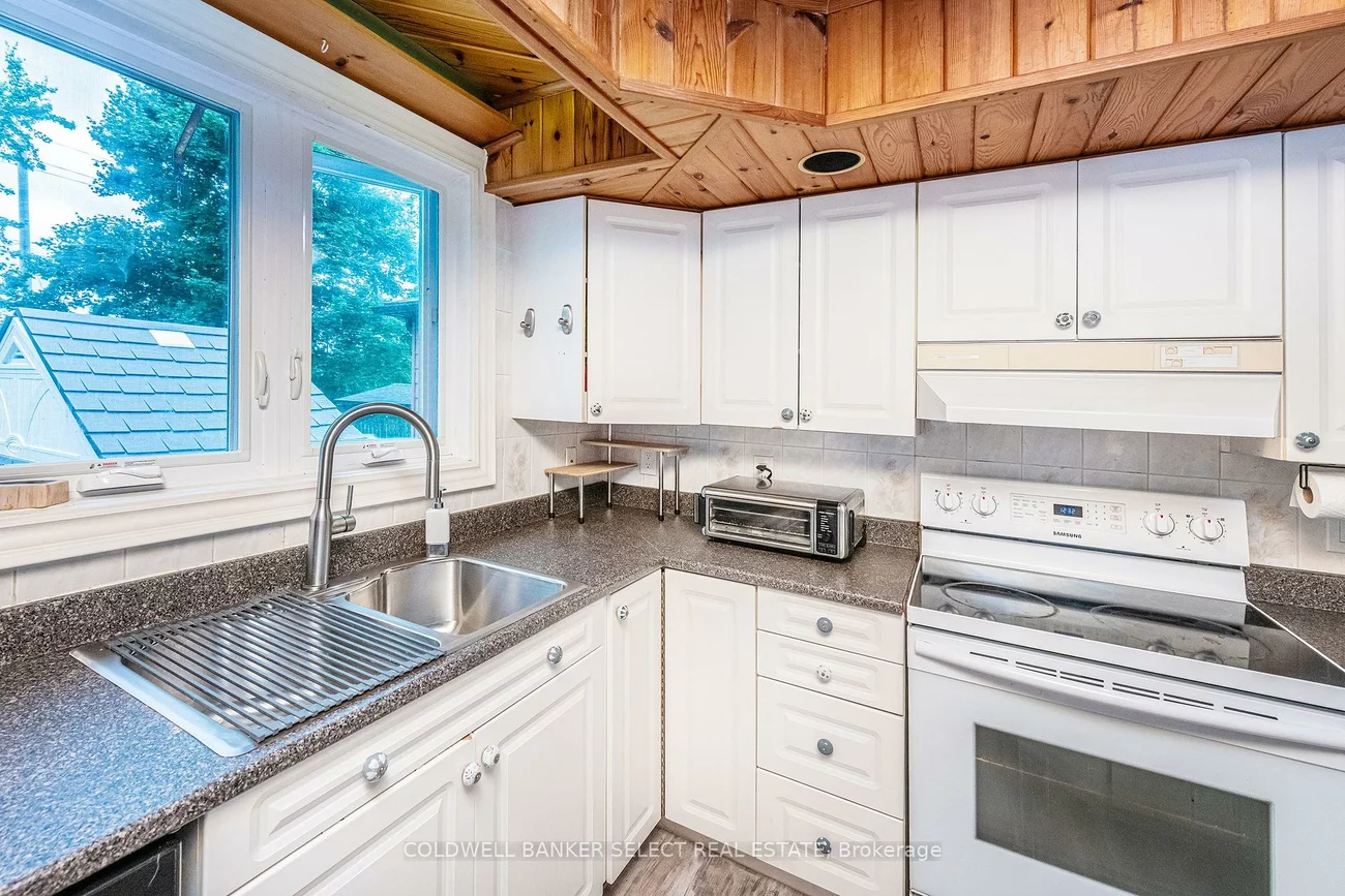 296, Whitehead, Bolton North, Caledon