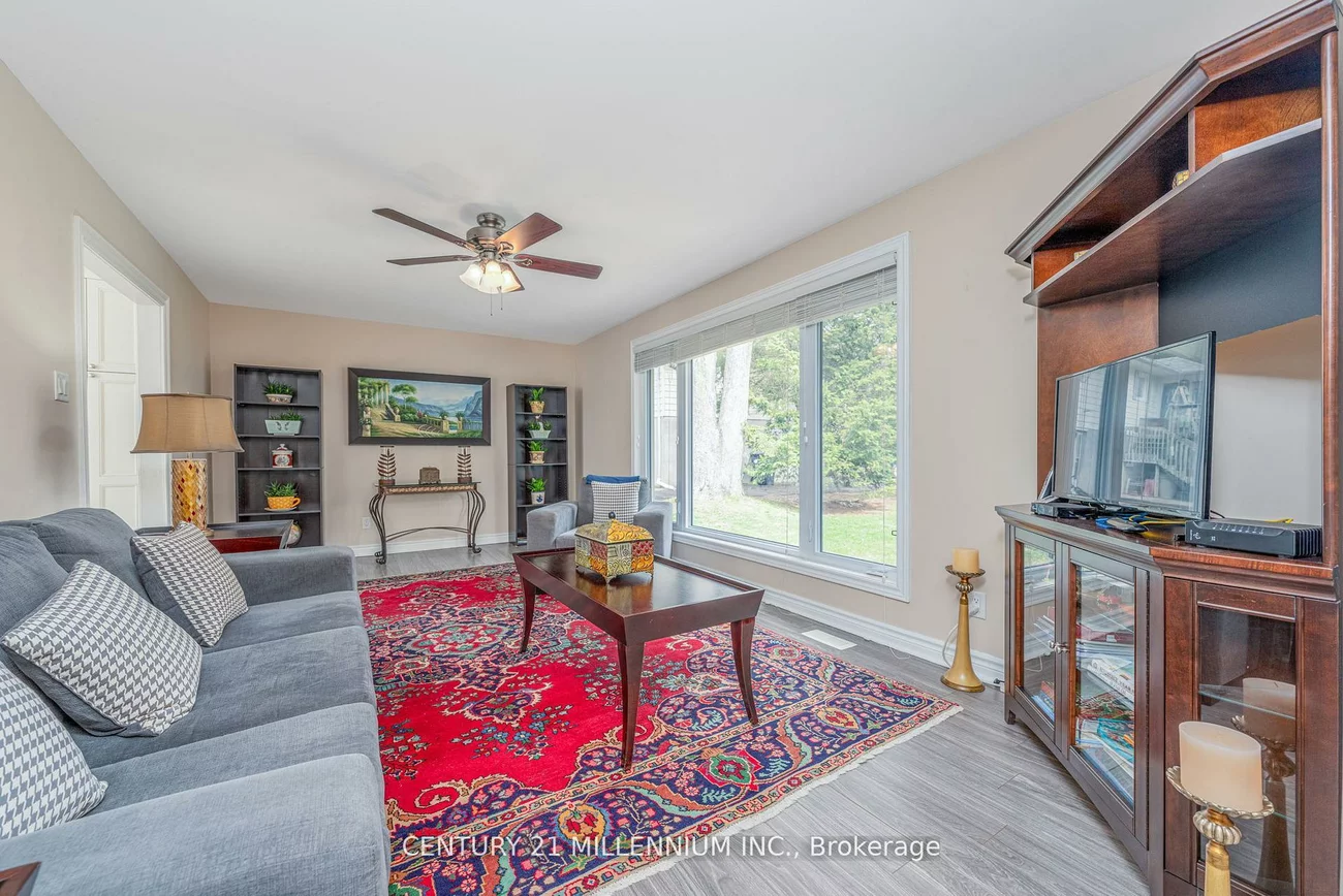 48, Credit, Cheltenham, Caledon