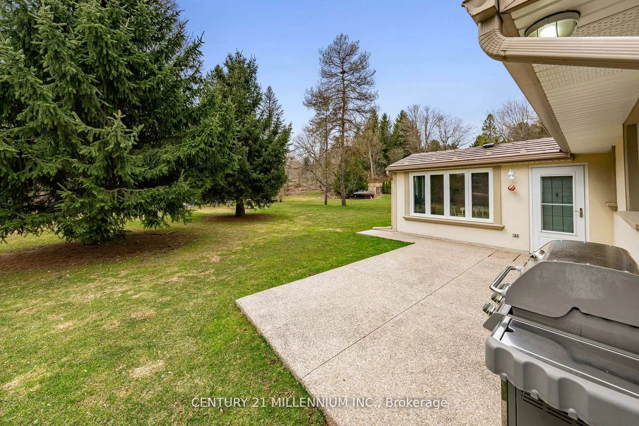 48, Credit, Cheltenham, Caledon