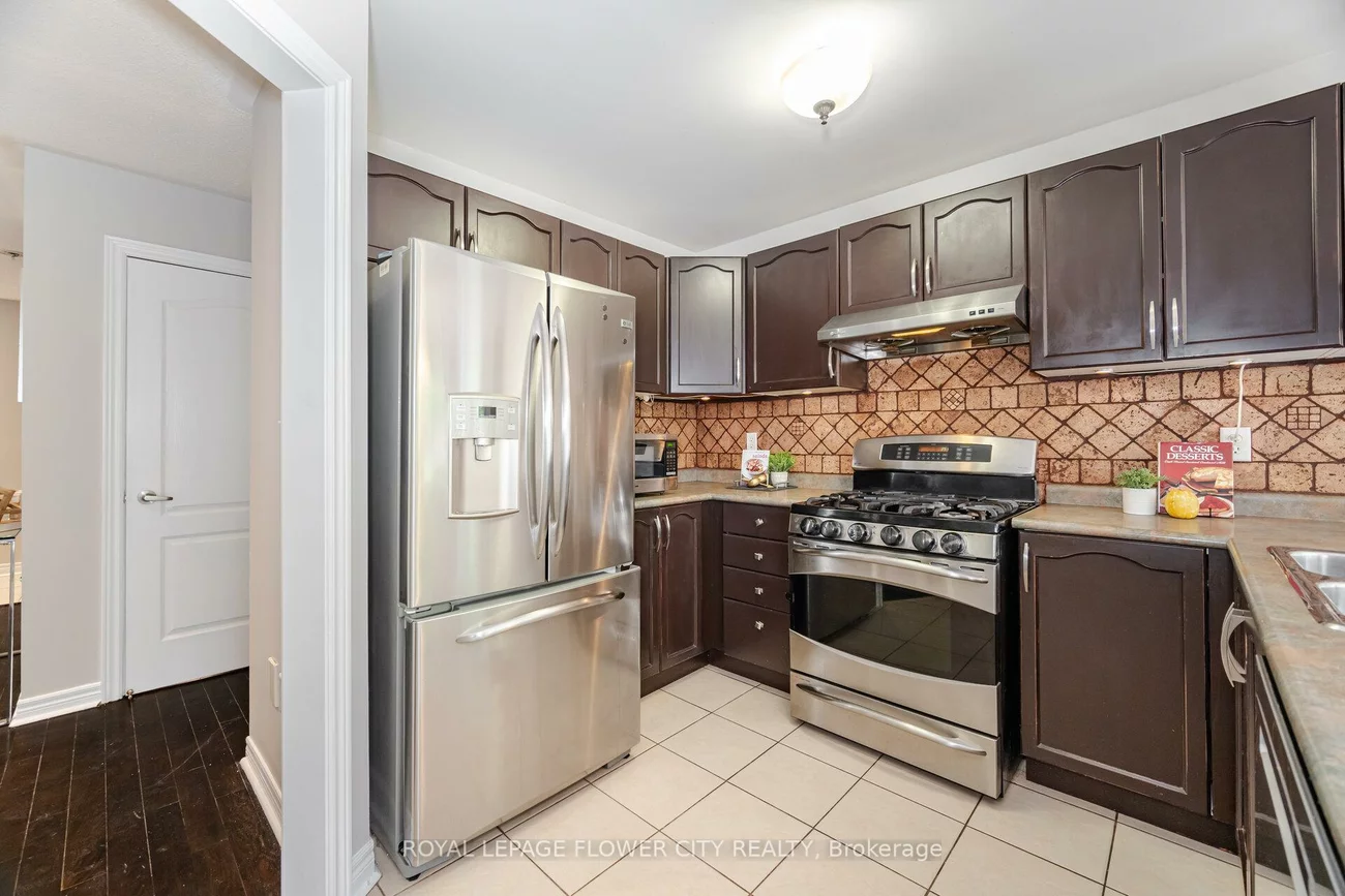 61, Headwater, Bolton West, Caledon