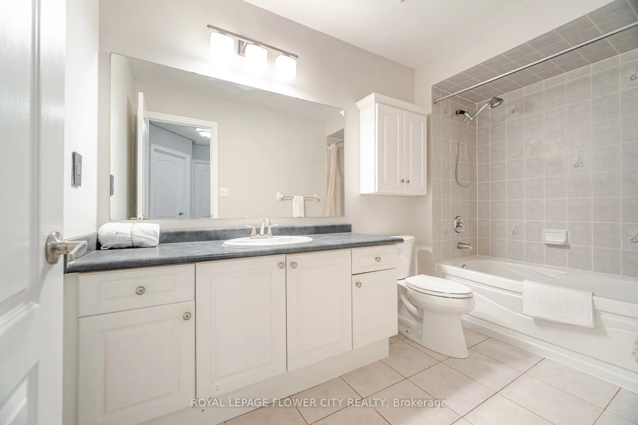 61, Headwater, Bolton West, Caledon