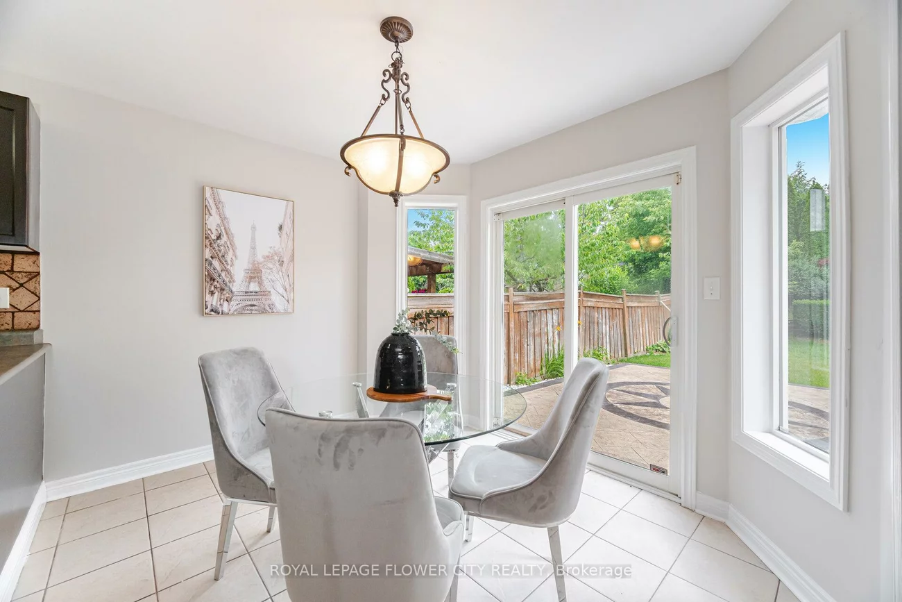61, Headwater, Bolton West, Caledon
