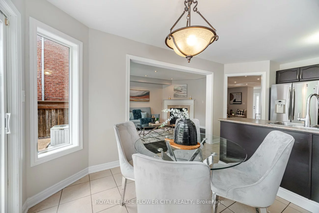 61, Headwater, Bolton West, Caledon