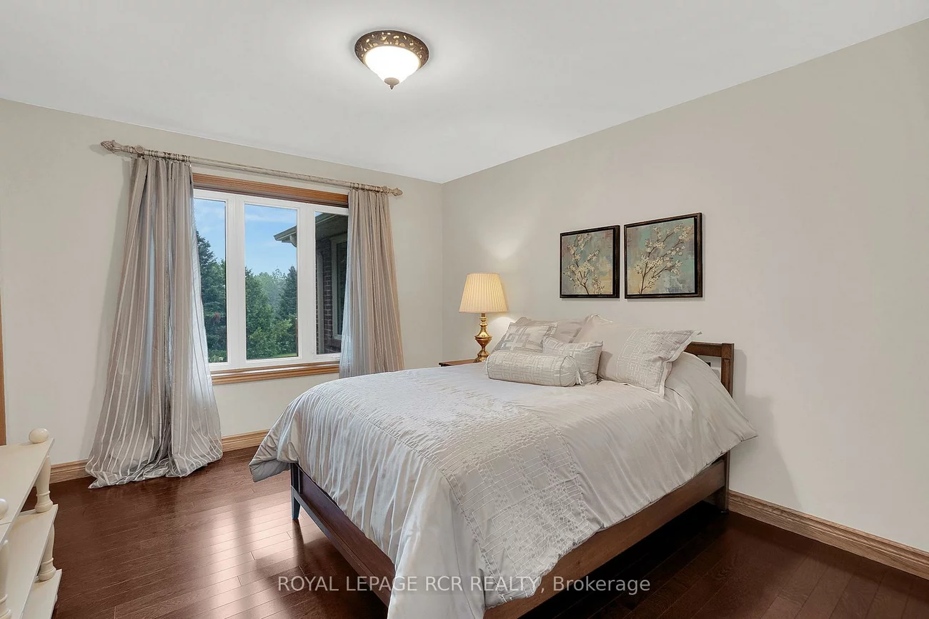 10989, Halls Lake, Palgrave, Caledon