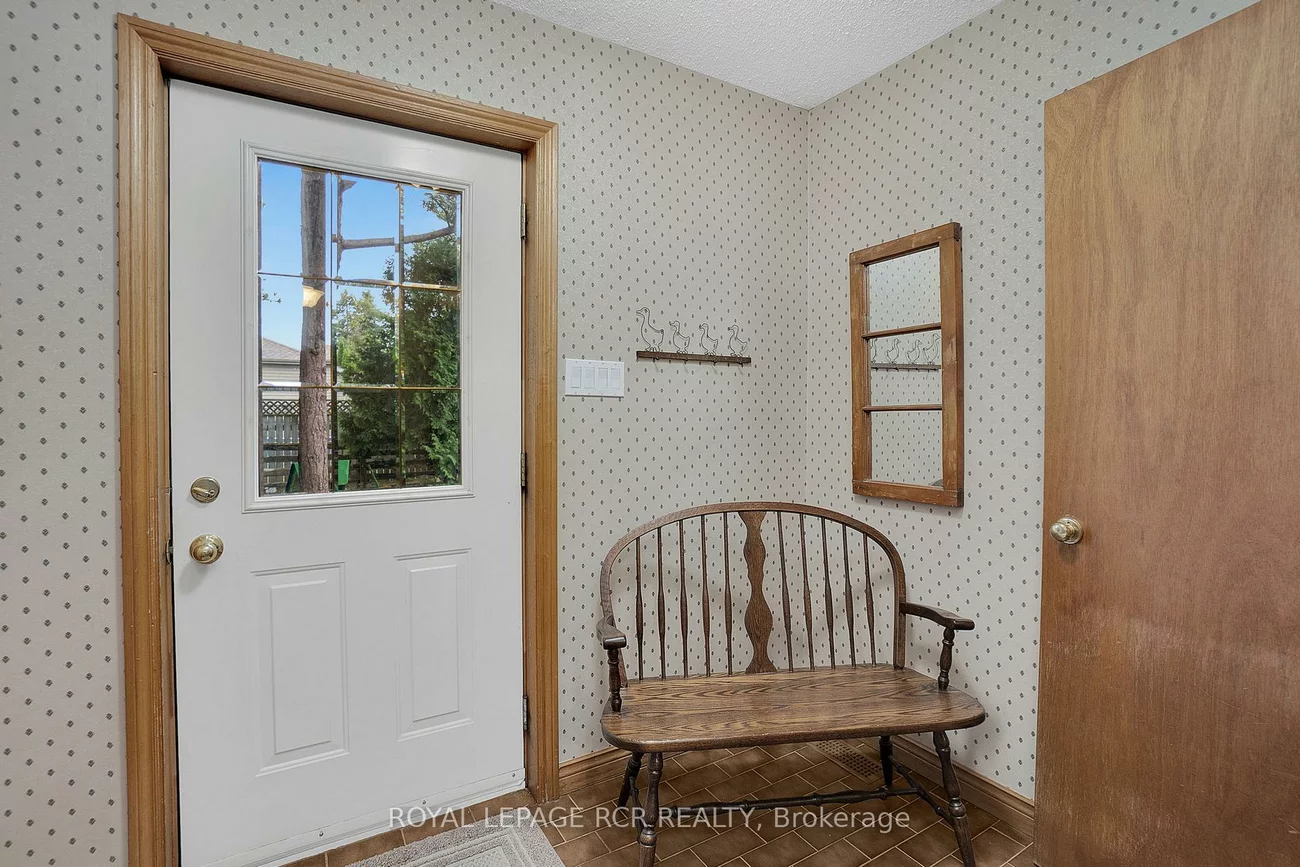 10989, Halls Lake, Palgrave, Caledon