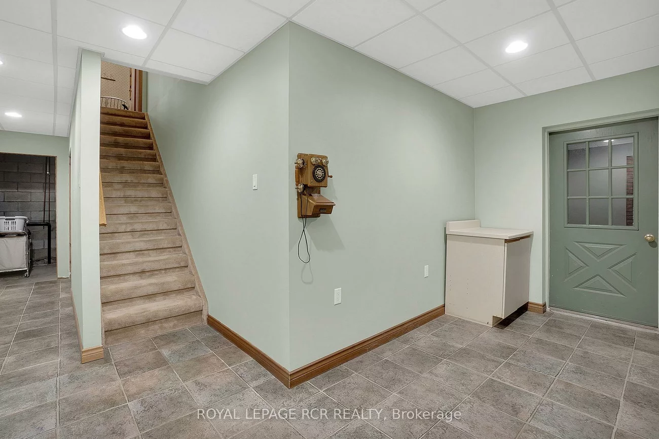 10989, Halls Lake, Palgrave, Caledon