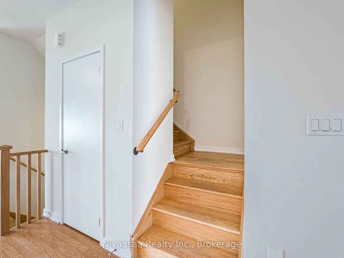 21, Lambert, Bolton East, Caledon