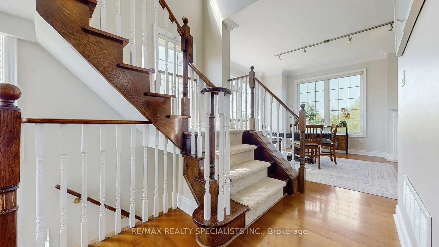 134, Rolling Hills, Bolton West, Caledon