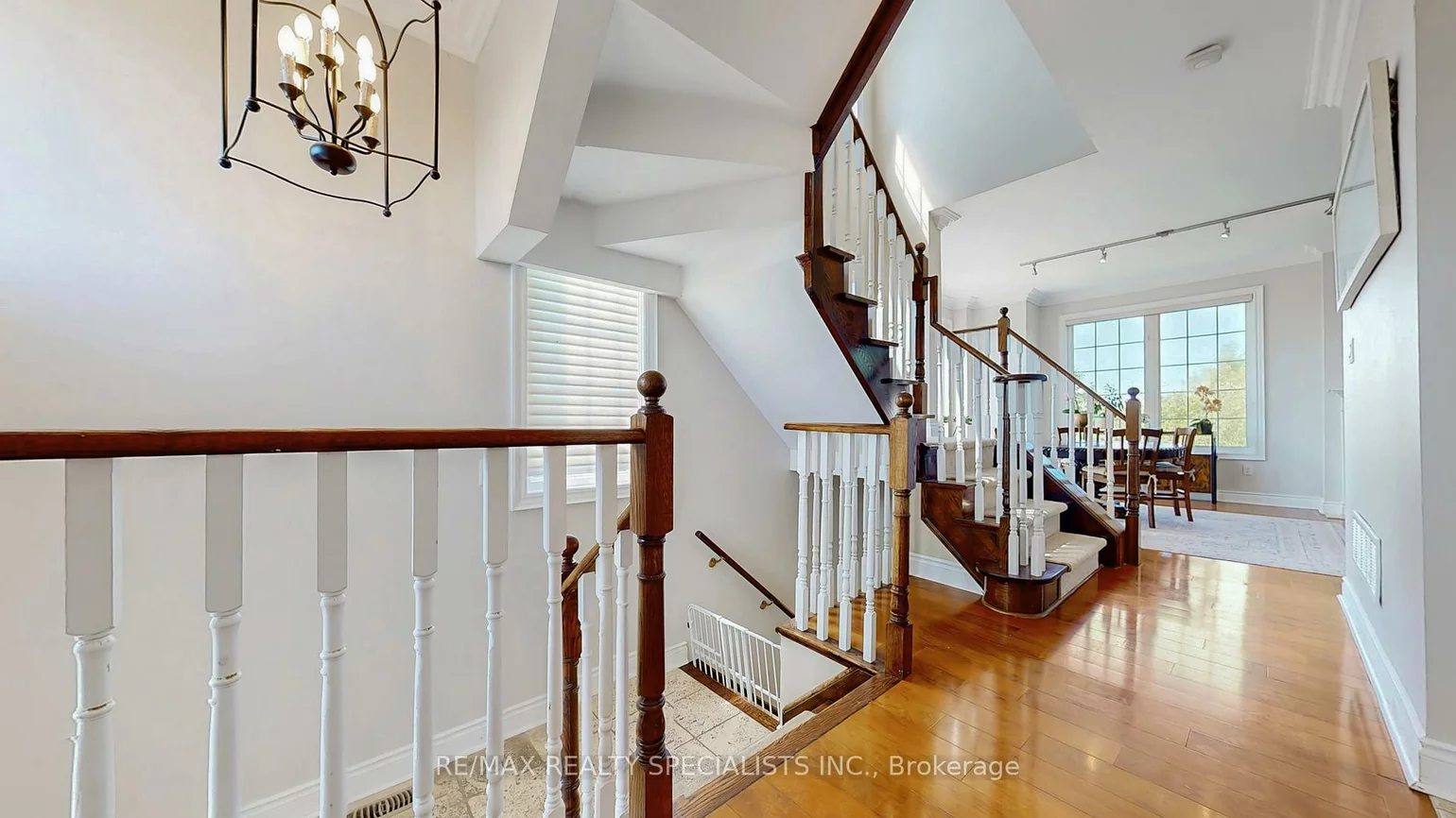 134, Rolling Hills, Bolton West, Caledon