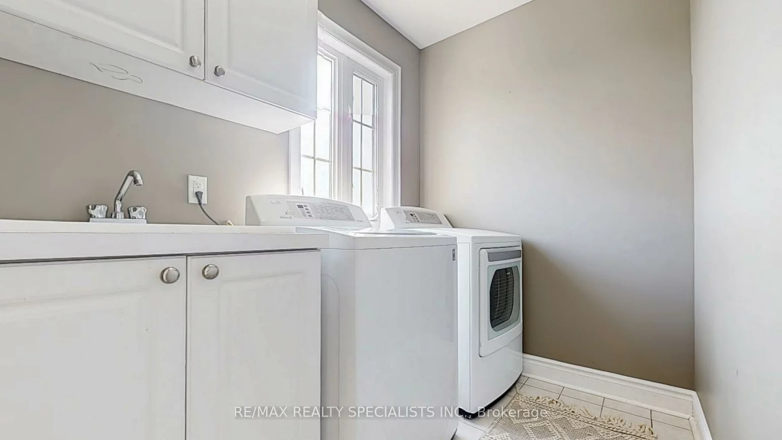 134, Rolling Hills, Bolton West, Caledon