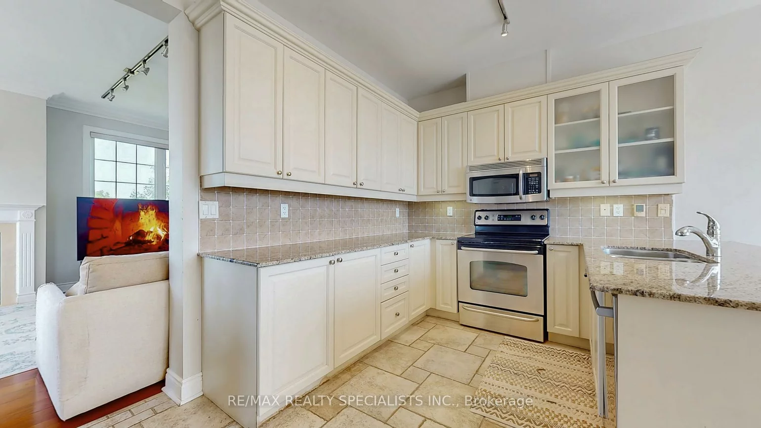 134, Rolling Hills, Bolton West, Caledon