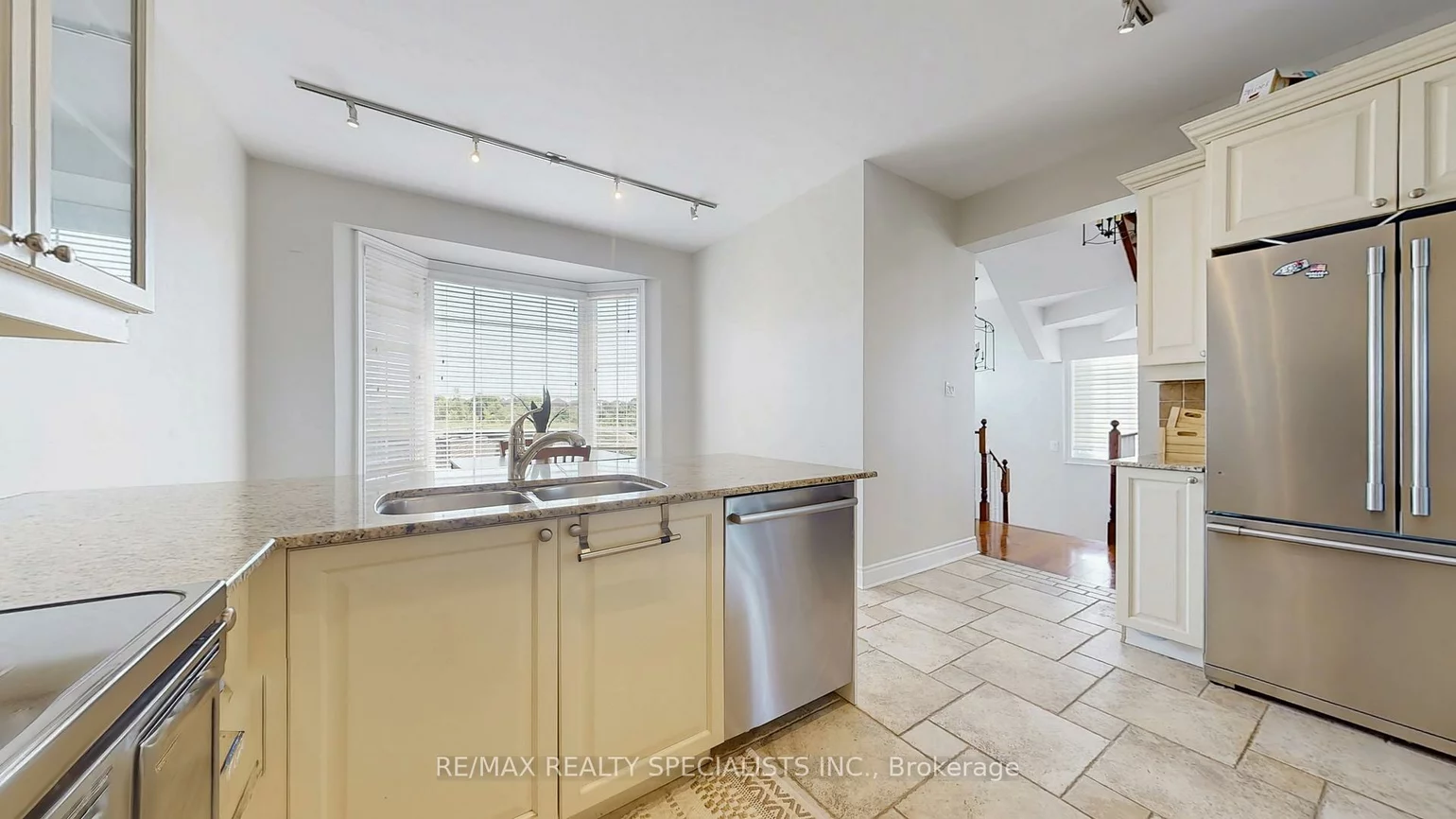 134, Rolling Hills, Bolton West, Caledon