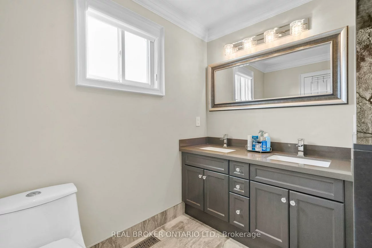 11, Fountainbridge, Bolton East, Caledon