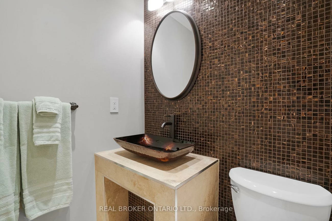11, Fountainbridge, Bolton East, Caledon
