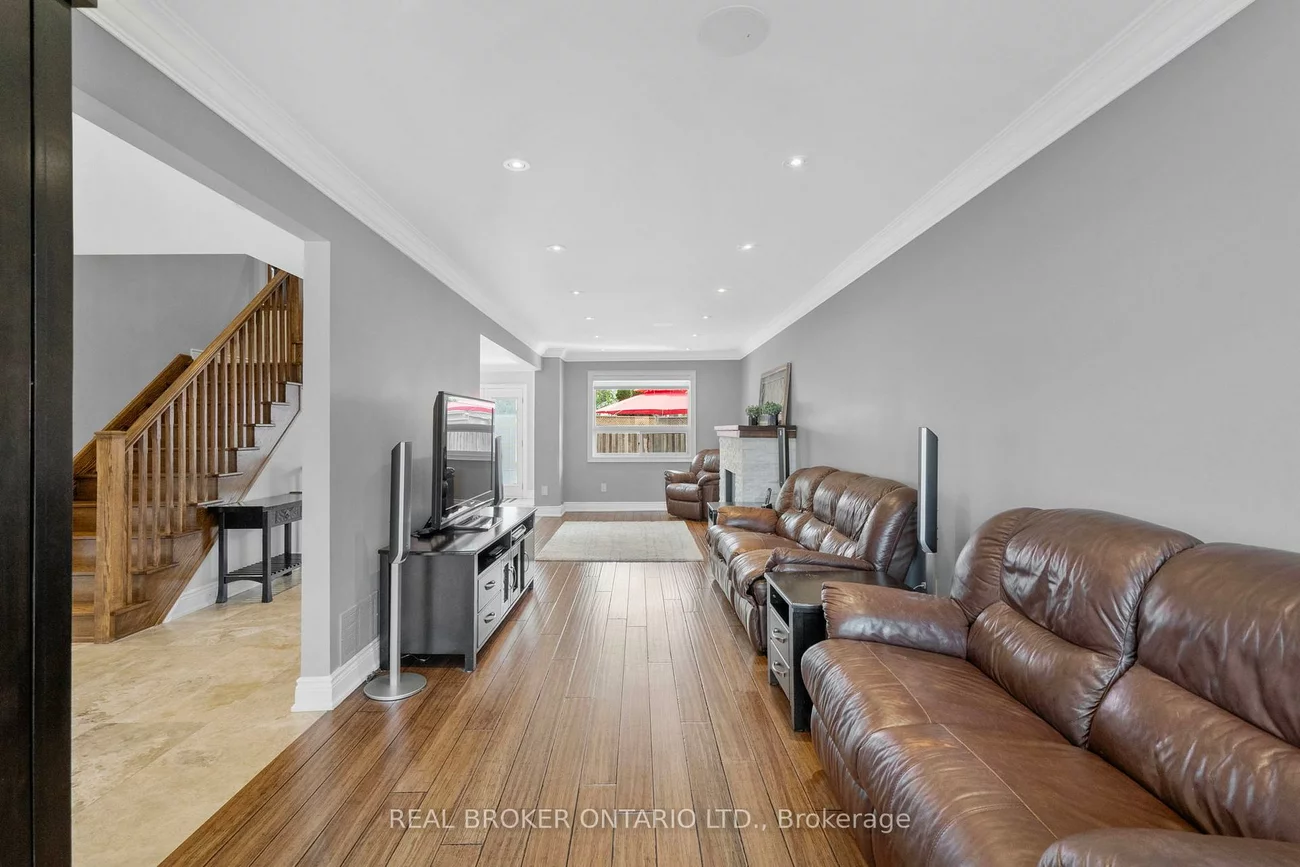 11, Fountainbridge, Bolton East, Caledon