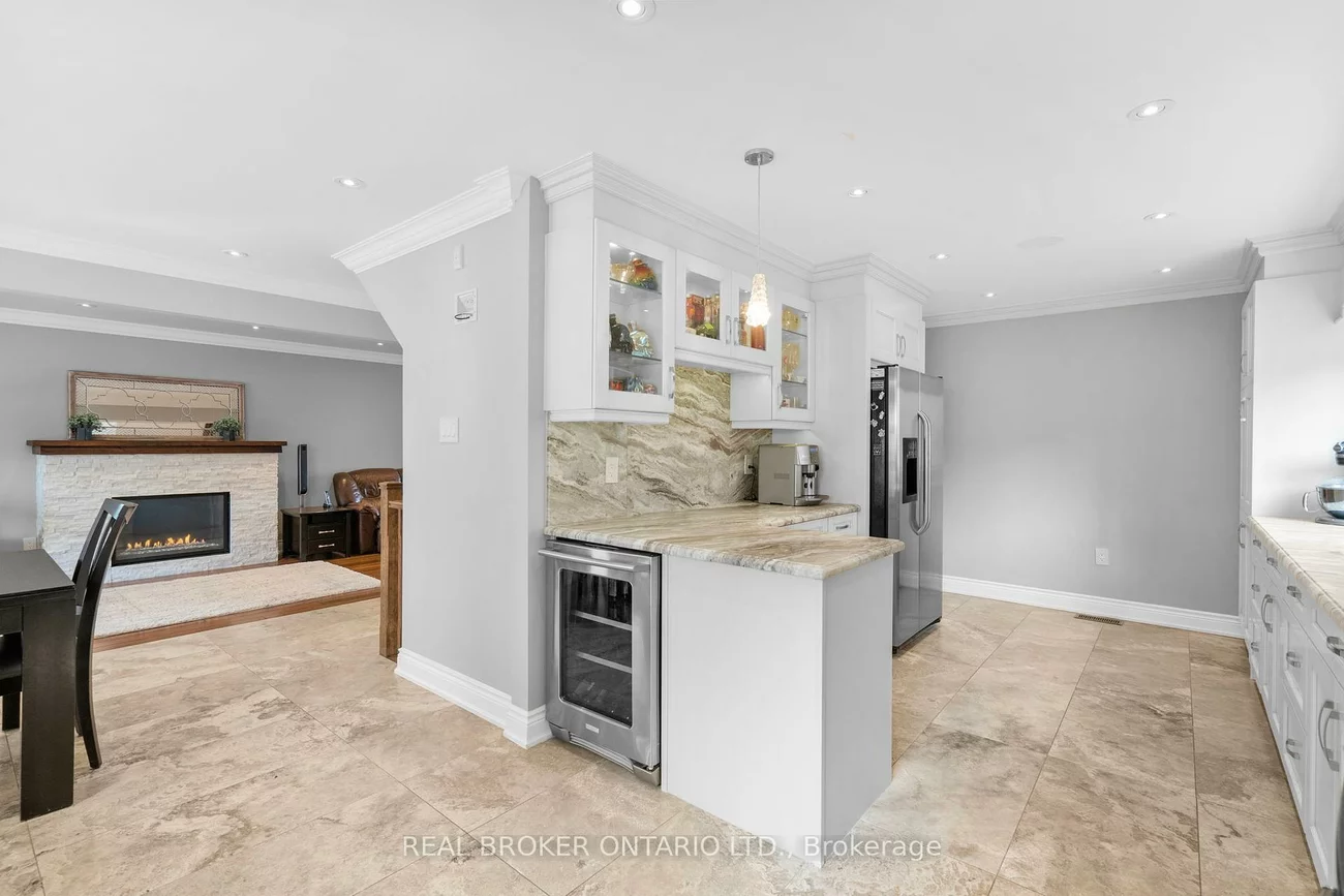 11, Fountainbridge, Bolton East, Caledon