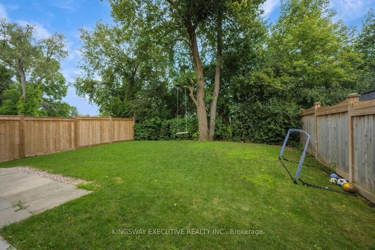 33, ASH HILL, Caledon East, Caledon