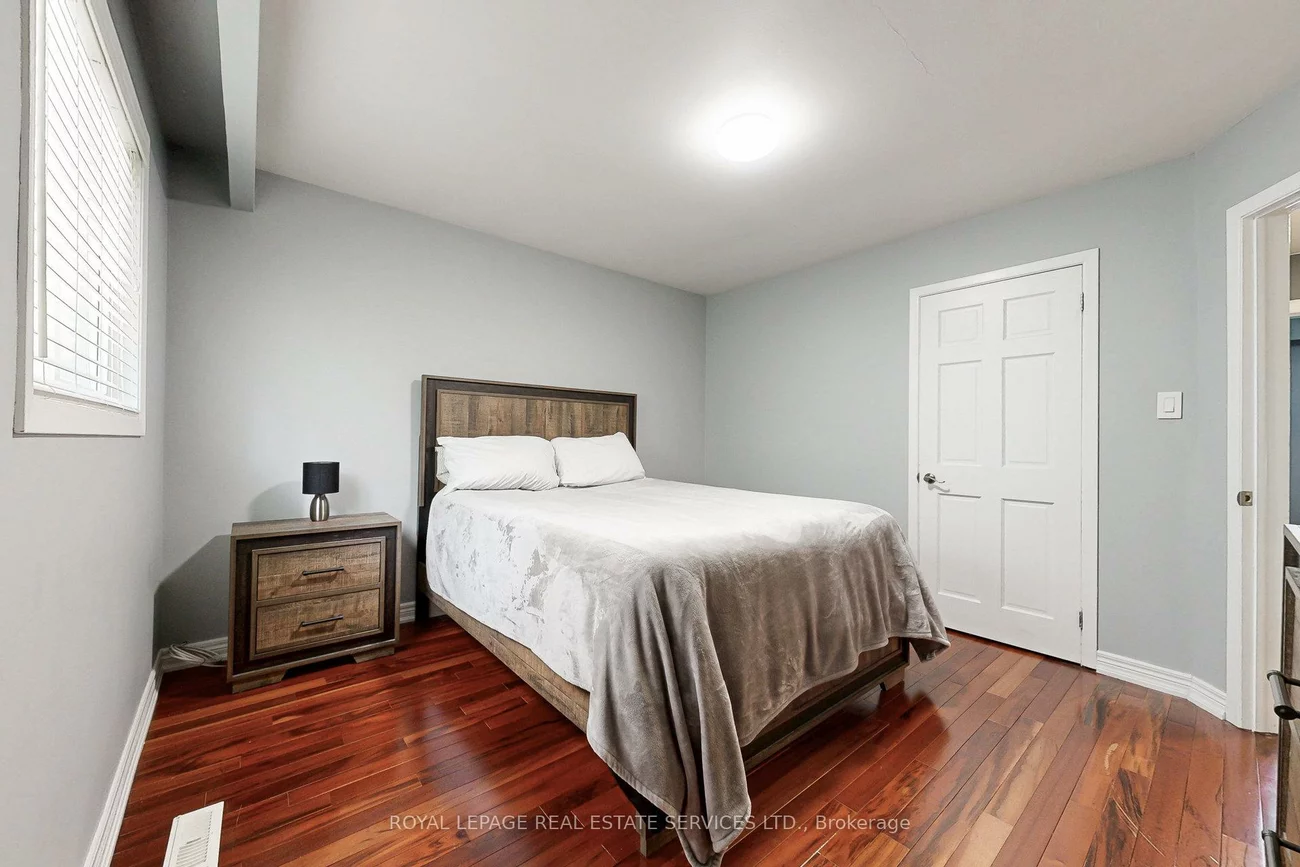 163, Connaught, Bolton West, Caledon