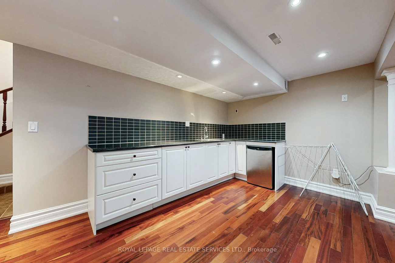 163, Connaught, Bolton West, Caledon
