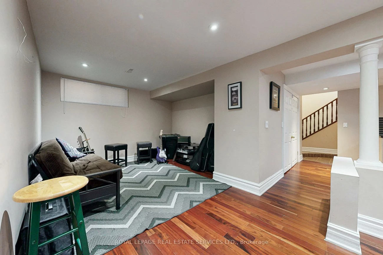 163, Connaught, Bolton West, Caledon