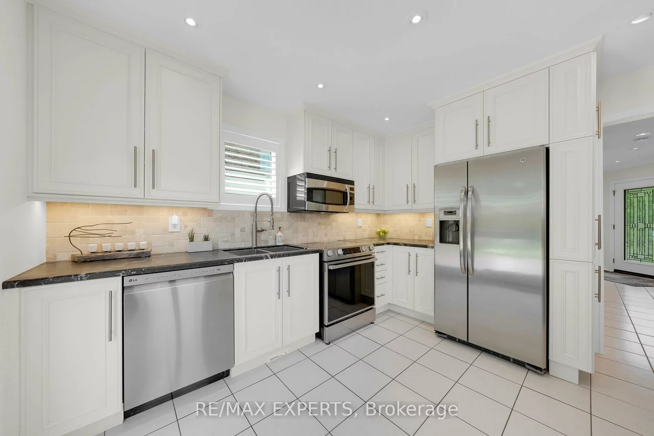 44, Sunkist Valley, Bolton East, Caledon