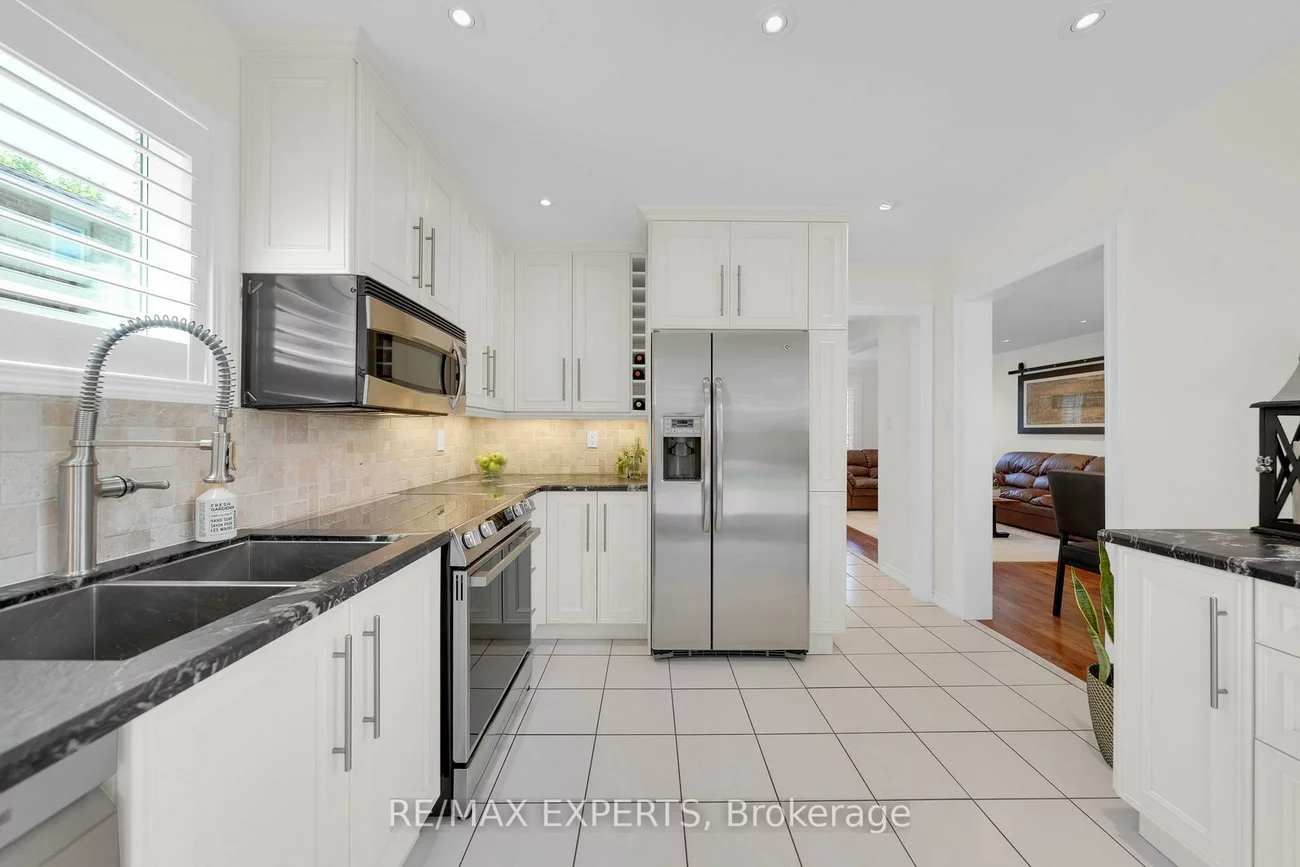 44, Sunkist Valley, Bolton East, Caledon