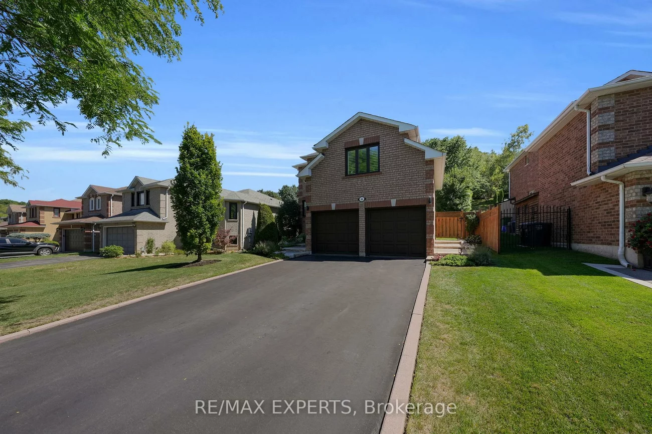 44, Sunkist Valley, Bolton East, Caledon
